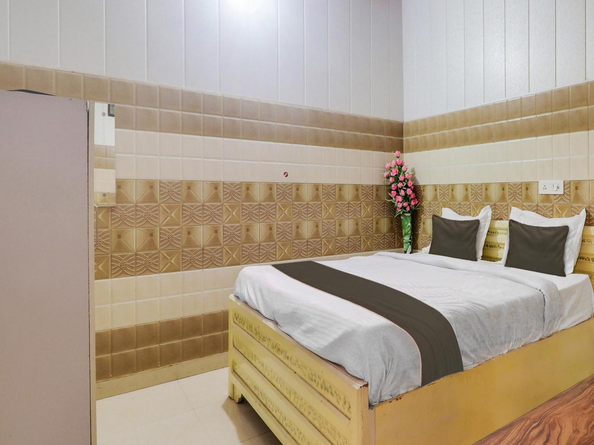 Collection O Paradise And Restaurant Hotel Kashipur Luaran gambar